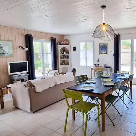 Au Lieu La Passe , Individuelle De Plain Pied, Avec Beaucoup De Charme La Couarde-sur-Mer