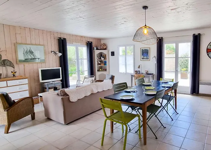 Au Lieu La Passe , Individuelle De Plain Pied, Avec Beaucoup De Charme La Couarde-sur-Mer